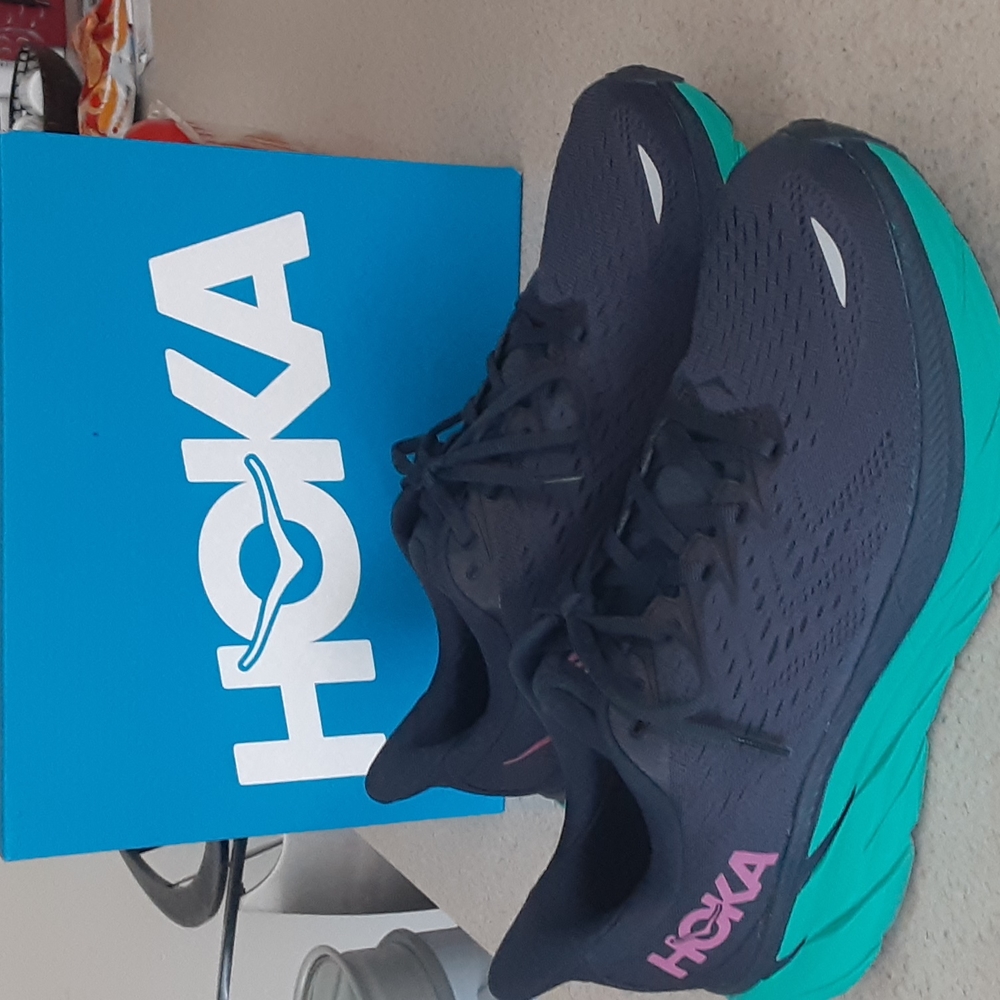 Hoka Clifton 8 running shoe Size 9.5 Women's Worn 1 time